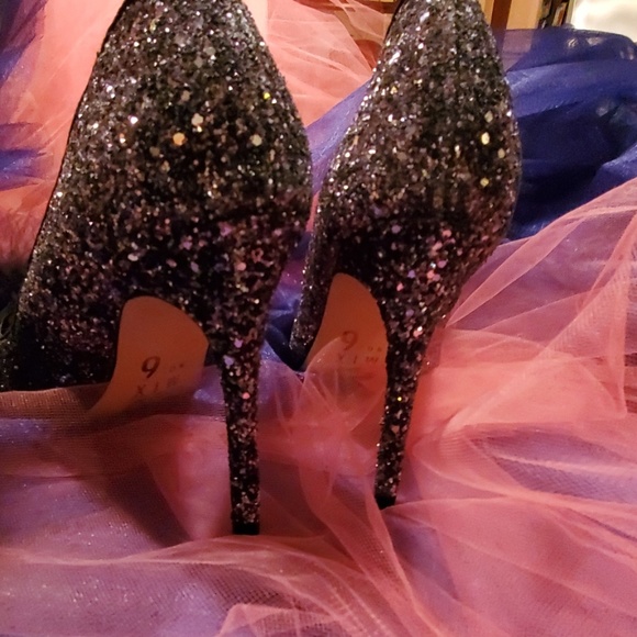 Mix no.6 glitter and feather pump - Picture 3 of 5